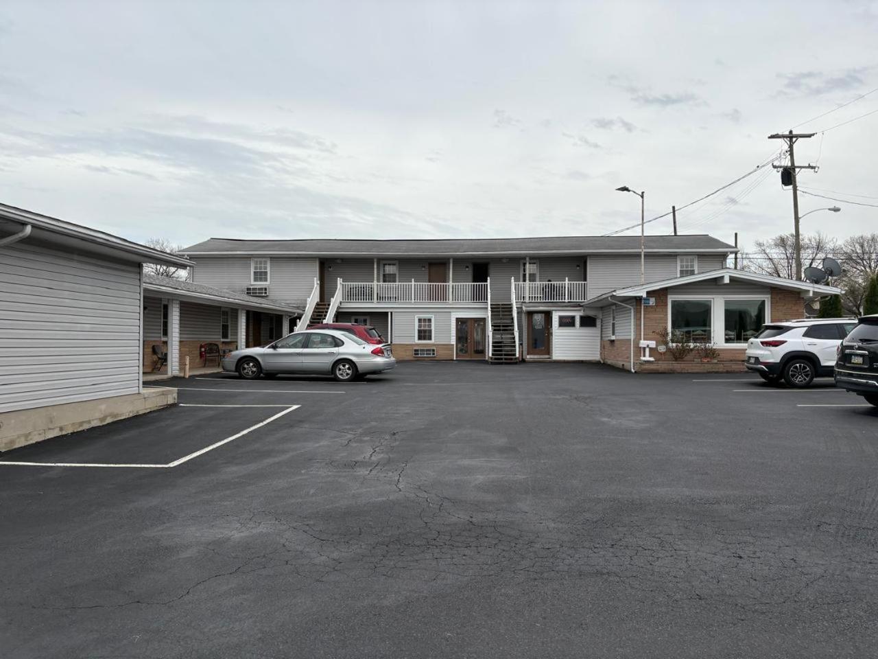 Dutch Motel By Oyo Near Hershey Park Palmyra Esterno foto